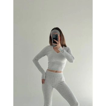 V yaka uzun kollu bluz İspanyol paçalı tayt İkili Takım - Gri