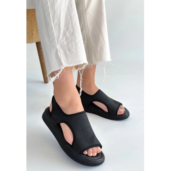 Wayi Siyah Hasır Cilt Sandalet