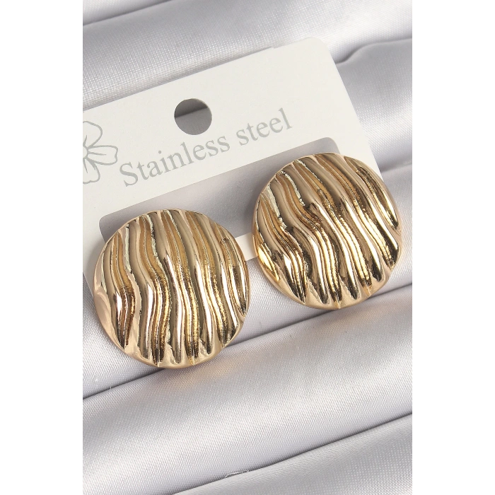 Pirinç Gold Renk İşlemeli Daire Plaka Model Kadın Küpe