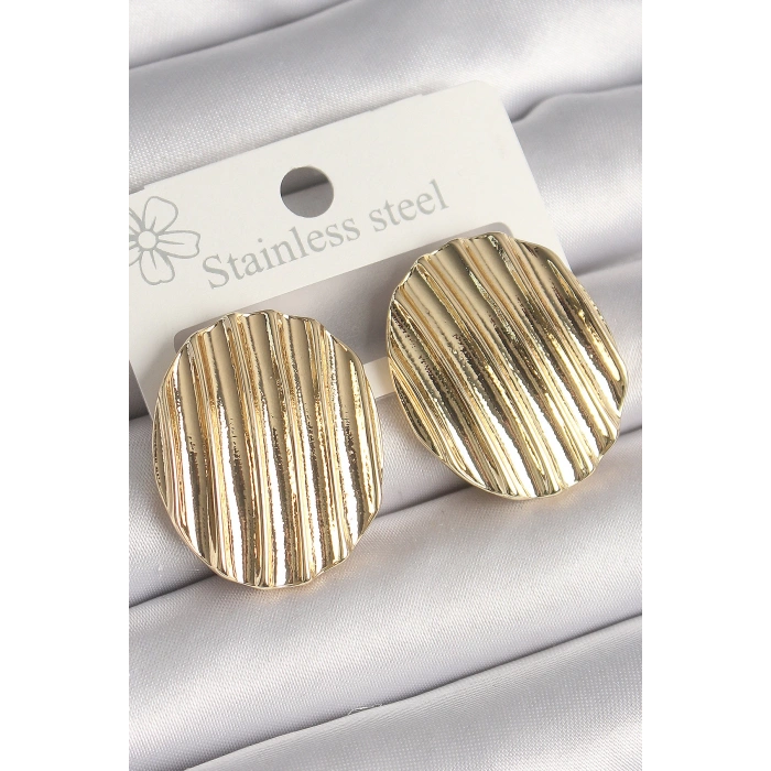 Pirinç Gold Renk İşlemeli Daire Plaka Model Kadın Küpe