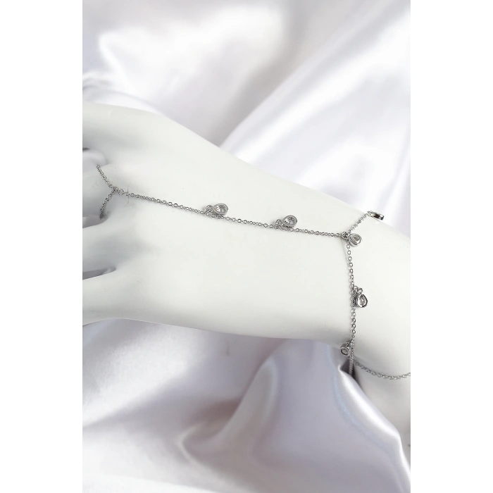 Pirinç Zirkon Taşlı Sallantılı Damla Model Gümüş Renk Kadın Şahmeran