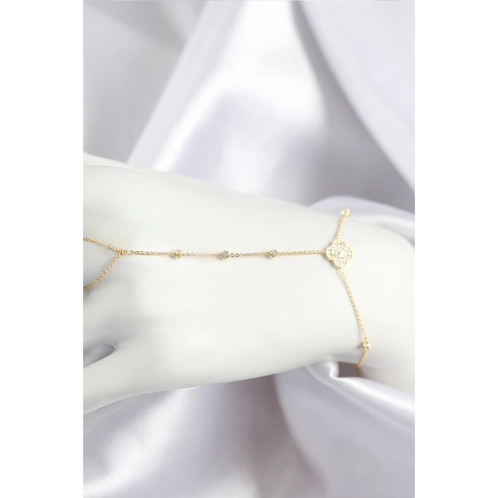 Pirinç Zirkon Taşlı Yonca Model Gold Renk Şahmeran