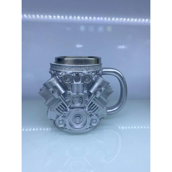 Çelik Kupa (V8 Motor Temalı)