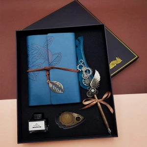 Kaligrafi Kalem Ve Vintage Tasarım Deri Defter Mavi