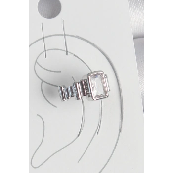 Pirinç Gümüş Renk Kare Zirkon Taşlı Kadın Kıkırdak Model Küpe