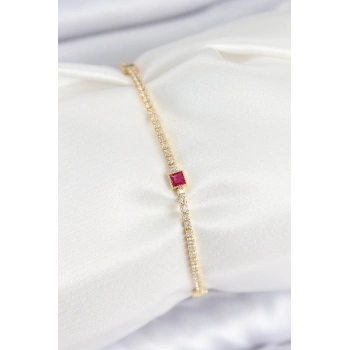 Pirinç Zirkon Taşlı Kare Model Gold Renk Kadın Bilekilk