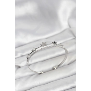 Yıldız Model Gümüş Renk Pirinç Kadın Bileklik