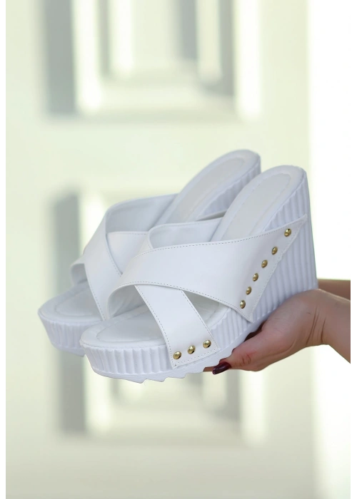 Aless Beyaz Cilt Dolgu Topuk Terlik