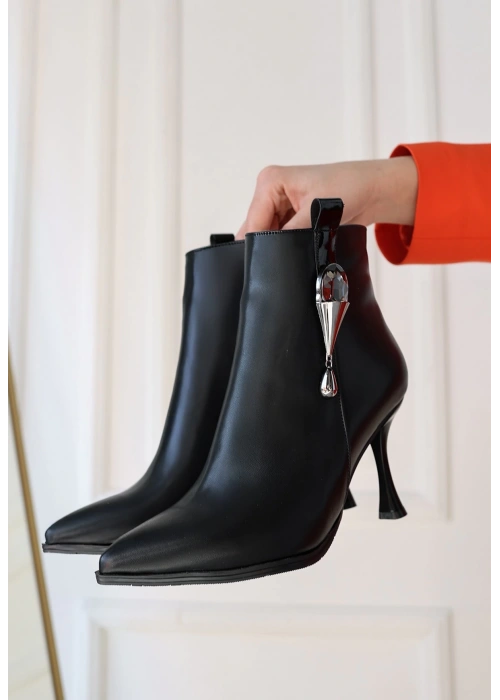 Biort Siyah Cilt Topuklu Bot