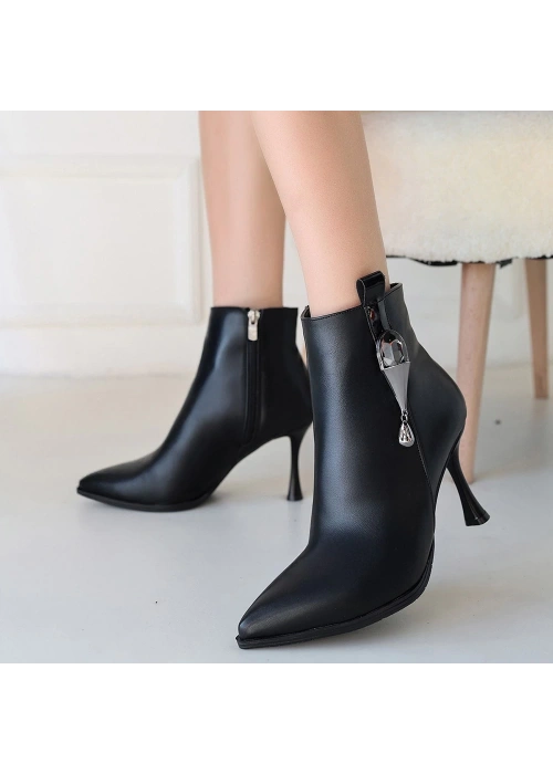 Biort Siyah Cilt Topuklu Bot