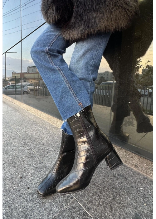 Birta Siyah Cilt Desenli Topuklu Bot