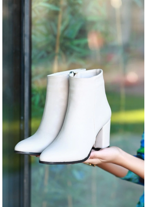 Biya Bej Cilt Topuklu Bot