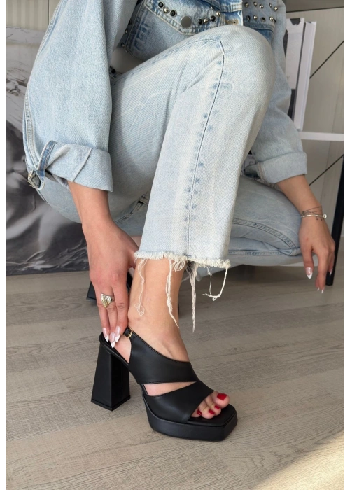 Cica Siyah Cilt Topuklu Ayakkabı