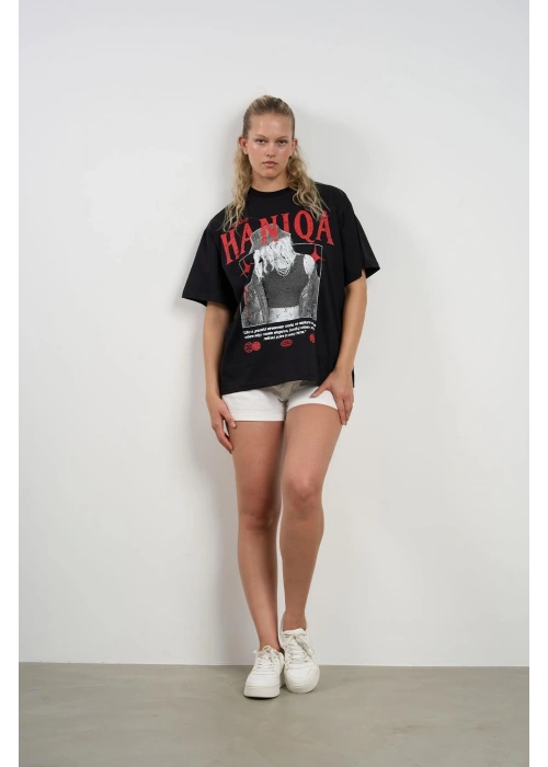 HANIQA Print T-Shirt – Small Black