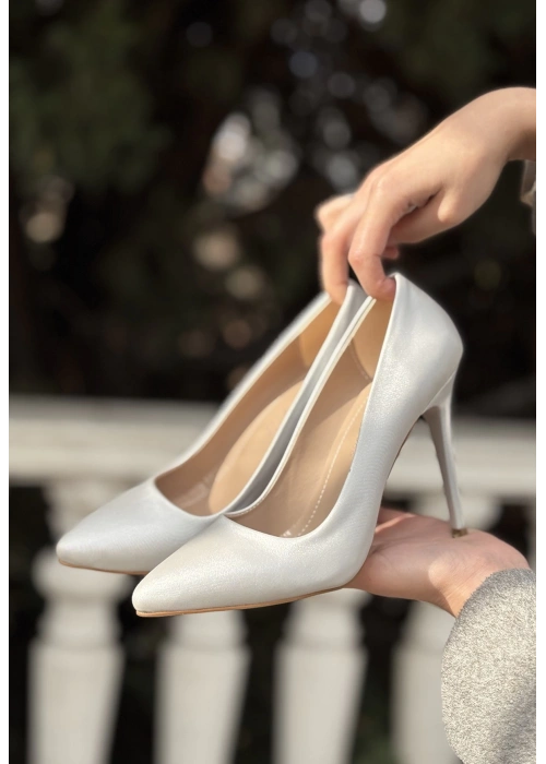 Hillar Gümüş Saten Stiletto Ayakkabı