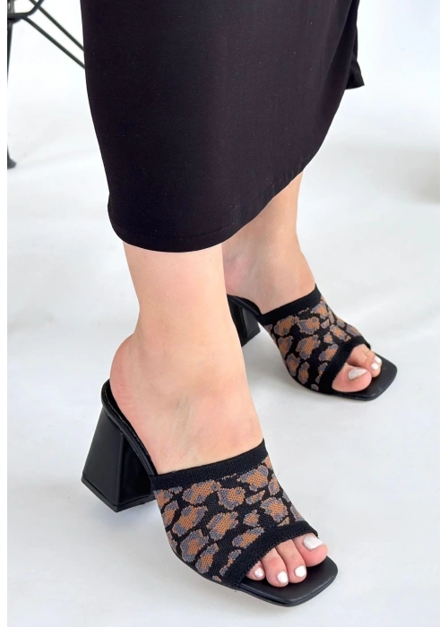 Janji Siyah Triko Desenli Topuklu Terlik