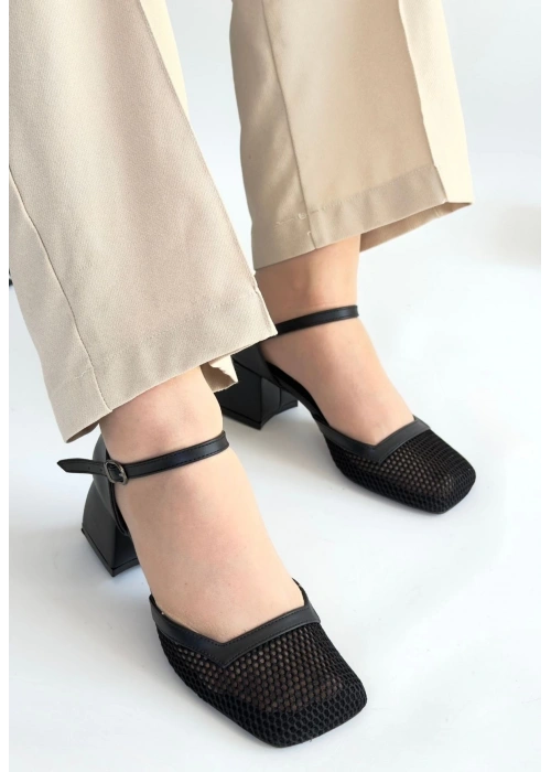 Jiole Siyah Cilt Topuklu Ayakkabı