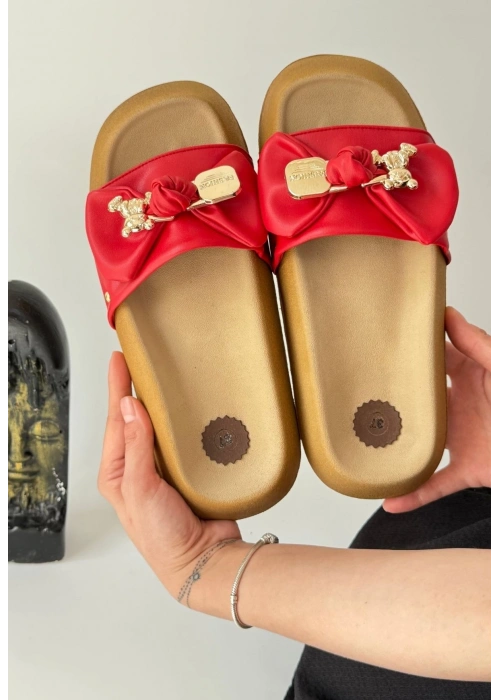 Jude Kırmızı Cilt Ayıcıklı Terlik