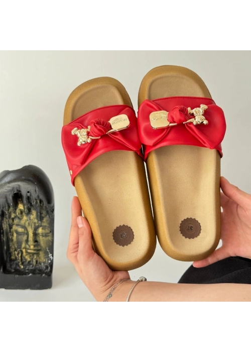 Jude Kırmızı Cilt Ayıcıklı Terlik