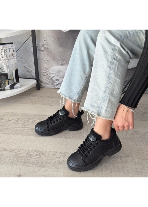 Jule Siyah Cilt Bağcıklı Spor Ayakkabı