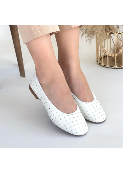Junoy Beyaz Saten Taşlı Babet Ayakkabı
