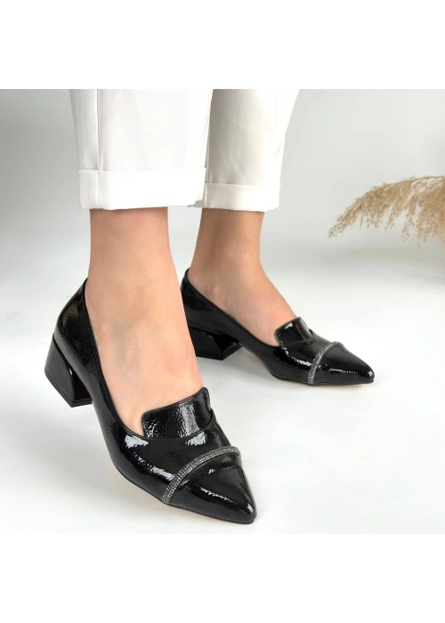 Liina Siyah Rugan Topuklu Ayakkabı