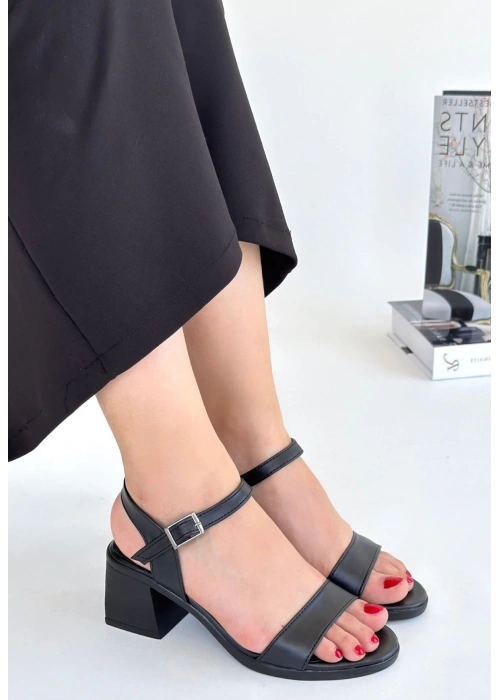 Miwen Siyah Cilt Topuklu Ayakkabı