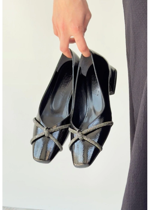 Pety Siyah Rugan Topuklu Ayakkabı