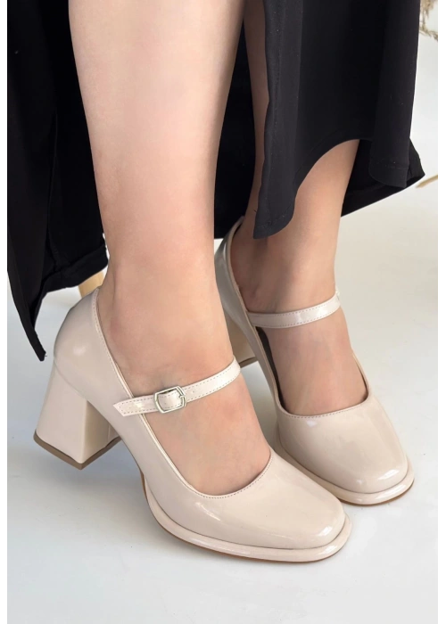 Puar Bej Rugan Topuklu Ayakkabı