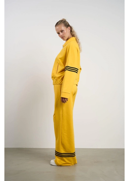 Striped tracksuit set | 44-50 | Yellow