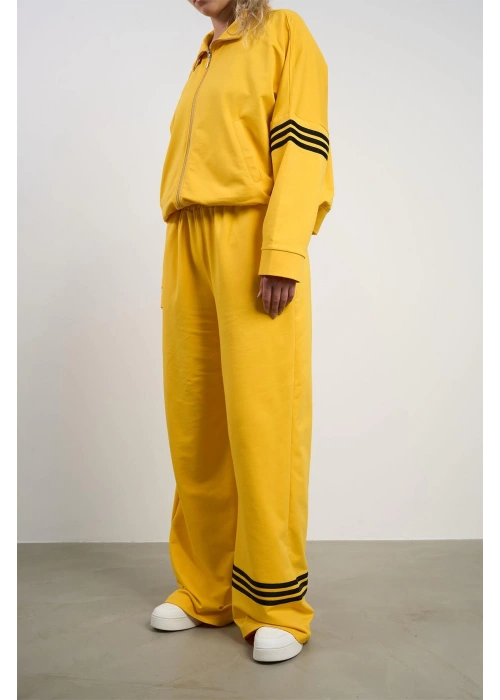 Striped tracksuit set | 44-50 | Yellow