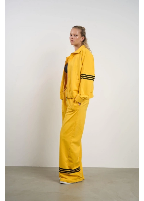 Striped tracksuit set | 44-50 | Yellow