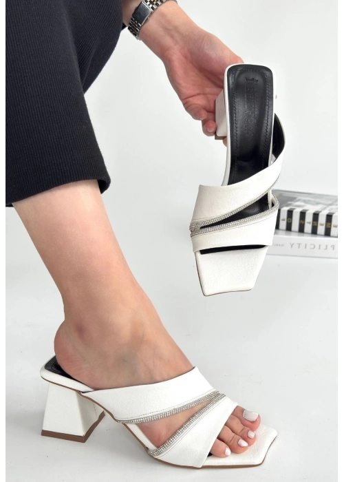 Wenta Beyaz Cilt Topuklu Terlik