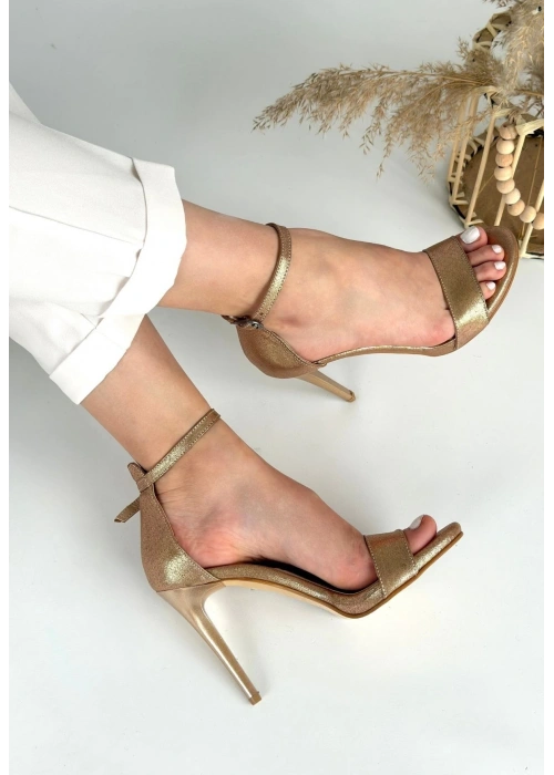 Zeoni Bakır Rugan Topuklu Ayakkabı