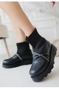 Dewn Siyah Cilt Topuklu Bot