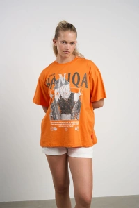 HANIQA Print T-Shirt – Small