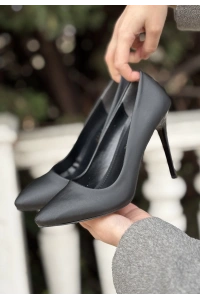 Hillar Siyah Saten Stiletto Ayakkabı