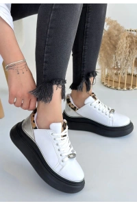 Jista Beyaz Cilt Siyah Tabanlı Bağcıklı Spor Ayakkabı