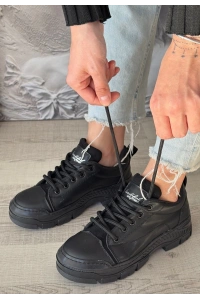 Jule Siyah Cilt Bağcıklı Spor Ayakkabı