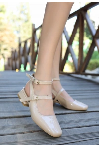 Karmi Bej Rugan Topuklu Ayakkabı