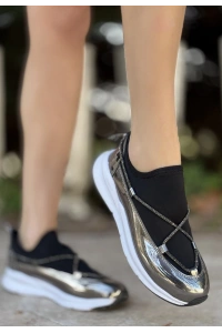 Mikay Platin Rugan Streş Detaylı Spor Ayakkabı