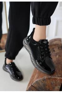 Piona Siyah Rugan Gri Tabanlı Spor Ayakkabı