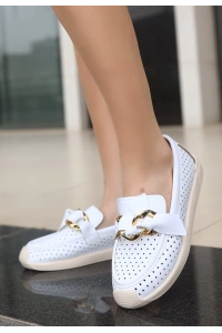 Riwan Beyaz Cilt Babet Ayakkabı