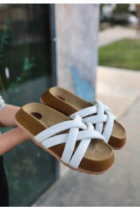 Tenda Beyaz Cilt Terlik