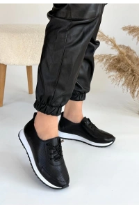 Tone Siyah Cilt Bağcıklı Spor Ayakkabı