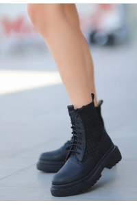 Utag Siyah Cilt Bağcıklı Bot