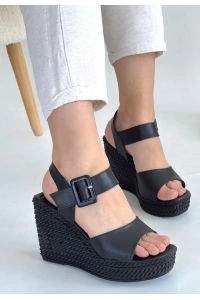 Wowo Siyah Cilt Dolgu Topuk Sandalet