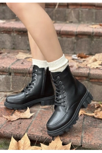 Yuran Siyah Cilt Bağcıklı Bot