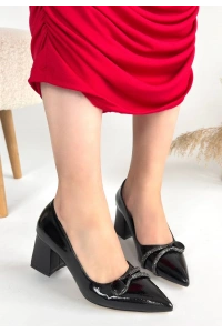 Zaxi Siyah Rugan Topuklu Ayakkabı