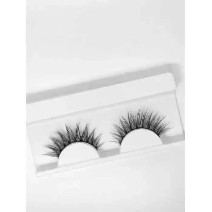 İddialı Ve Çapraz 3D İpek Kirpik